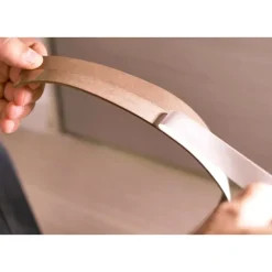 Bande d'étanchéité en mousse flexible*