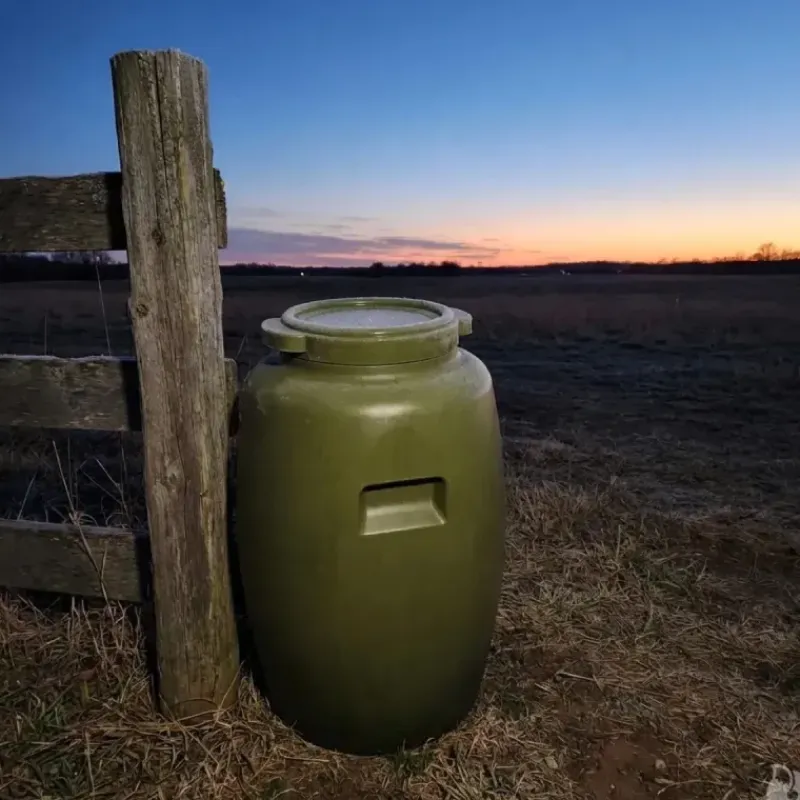 Bidon agrainage ou réserve d'eau 60 litres, diamètre 34cm hauteur 67cm*GAUN New