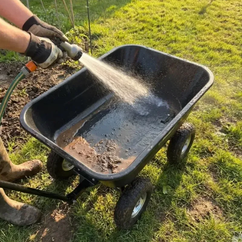 Brouette Basculante 75 Litres* Hot