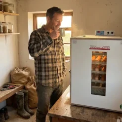 Couveuse automatique Mini Pro 196 Digitale*MAINO New