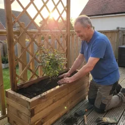 Jardinière bois autoclave classe 3 avec treillis 90x31x140cm* Hot