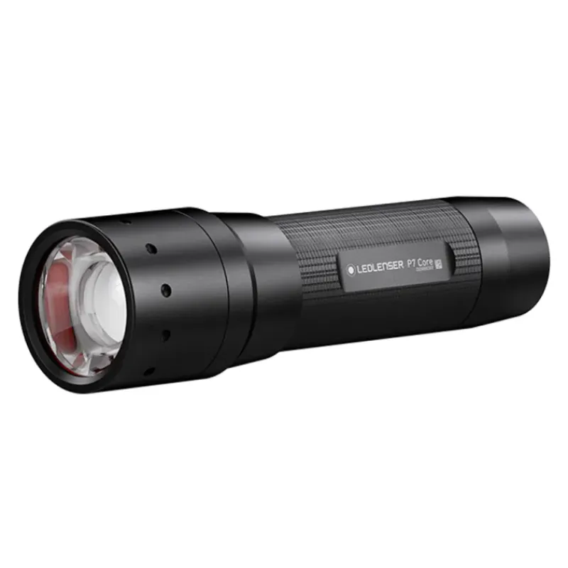 Lampe torche P7 Core 450 Lumens portée 300m piles LR3 incluses*LEDLENSER Outlet