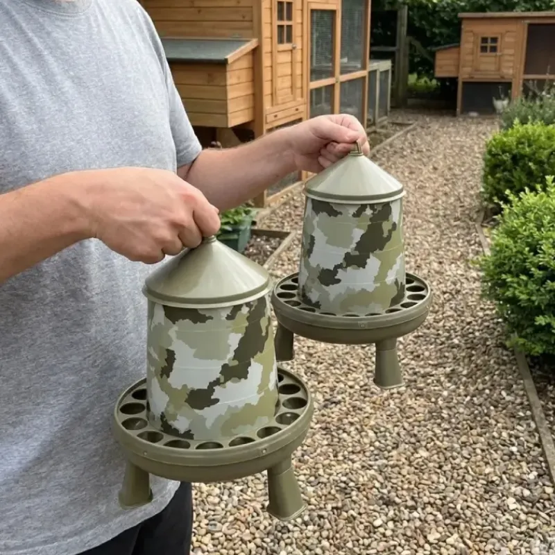 Lot de 5 Mangeoires sur pieds surélevés 4 kg camo Ø 33cm H 37,5cm*GAUN Sale