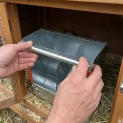 Mangeoire à trémie 2 compartiments 24,5 x 10,5 x 20*