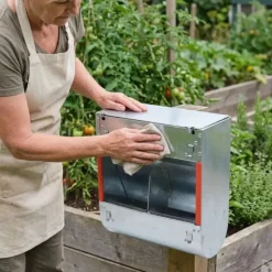 Mangeoire à trémie 2 compartiments 24,5 x 10,5 x 20*