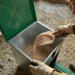 Mangeoire à trémie anti nuisibles Feedomatic 5kg*Olba Online