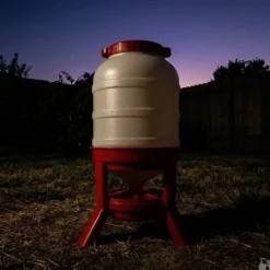 Mangeoire anti-gaspillage sur pieds 30 kg – Grande capacité*GAUN Best