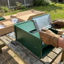 Mangeoire anti-nuisible 12 kg thermolaquée vert* New