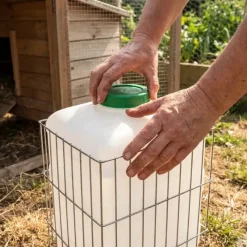 Mangeoires grande capacité avec réservoir 23 kg*GAUN Online