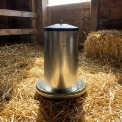 Mangeoires volaille à trémie métal 5kg en lot de 5*