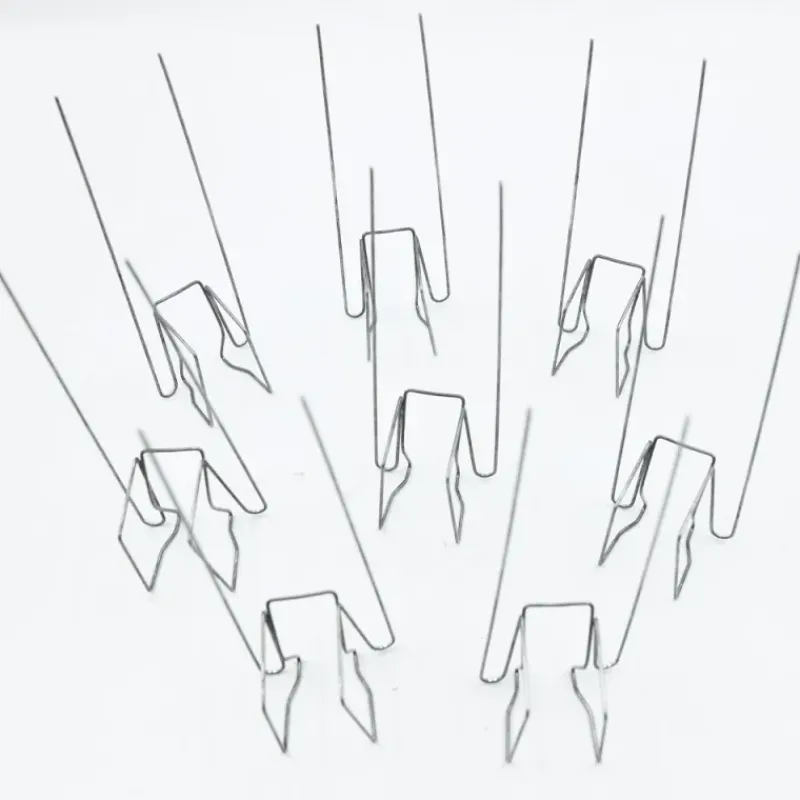 Pics anti-pigeon spécial gouttières galvanisé lot de 240* Clearance