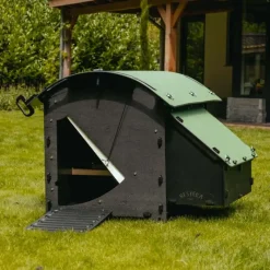 Poulailler plastique recyclé 5 à 9 poules* Hot