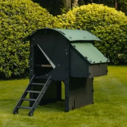 Poulailler surélevé en plastique recyclé 5 à 9 poules* Sale