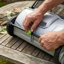 Ramasse-feuilles 3 brosses 53cm bac 100L réglage 0-40mm 112x66cm* Sale