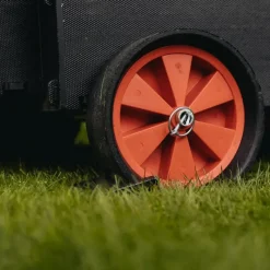 Roulettes pour poulailler surélevé 2 à 5 poules plastique recyclé* Best