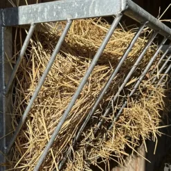 Râtelier à foin pour veaux métal galvanisé fixation murale* Best