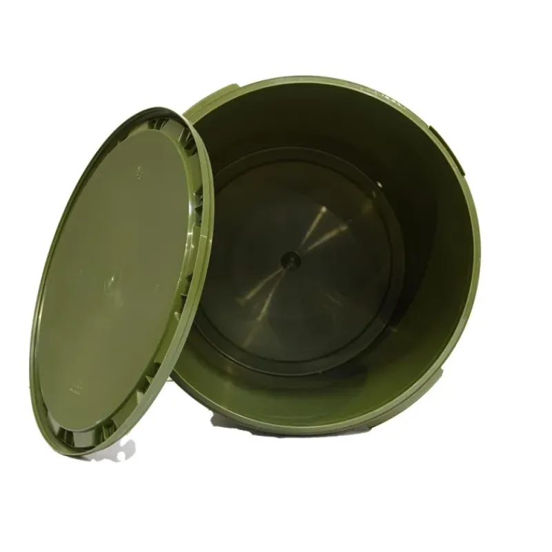 Seau plastique réserve pour abreuvoir automatique 5 L avec sortie d'eau*